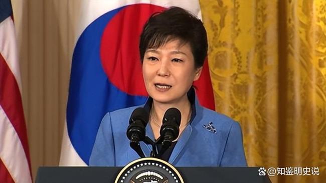 李在明的道歉会给尹锡悦致命一击吗 政治绝杀背后的民意转向